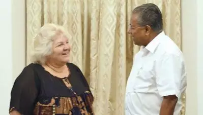 ‘കൂത്തുപറമ്പ് വെടിവെപ്പ് നടക്കുമ്പോള്‍ ക്യൂബയില്‍ ഐക്യദാര്‍ഢ്യ സമ്മേളനത്തില്‍ പങ്കെടുക്കുകയായിരുന്നു’; അലൈഡ ഗുവേരയുമായി കൂടിക്കാഴച നടത്തി മുഖ്യമന്ത്രി