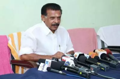 ബി.ജെ.പിയിലേക്ക് പോകില്ലെന്ന് വ്യക്തമാക്കി പ്രയാര്‍ ഗോപാലകൃഷ്ണന്‍; ‘ജീവന്‍ ഉള്ള കാലത്തോളം ഞാന്‍ കോണ്‍ഗ്രസ്സുകാരന്‍’