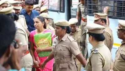 രാജീവ് ഗാന്ധി വധക്കേസ് പ്രതി നളിനിയ്ക്ക് പരോള്‍