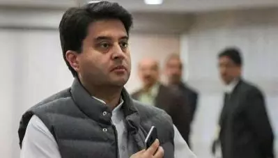 ‘ഏത് എം.എല്‍.എയെയാണ് കാണാതായത്? നിങ്ങള്‍ പേര് പറയൂ?’; കോണ്‍ഗ്രസ് എം.എല്‍.എമാരെ കാണാനില്ലെന്ന റിപ്പോര്‍ട്ടുകള്‍ തളളി സിന്ധ്യ