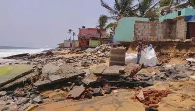 കടലെടുക്കുന്ന തീരം തിരിച്ചുപിടിക്കാന്‍ ‘വേവ് വെന്റിലേറ്റര്‍’ ; പദ്ധതിക്ക് അംഗീകാരം നല്‍കി ഫിഷറീസ് വകുപ്പും കോസ്റ്റല്‍ സോണ്‍ മാനേജ്‌മെന്റ് അതോറിറ്റിയും