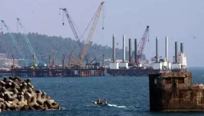 വിഴിഞ്ഞം കരാറിലെ മൂന്ന് വ്യവസ്ഥകള്‍ സംസ്ഥാനതാല്‍പ്പര്യത്തിന് വിരുദ്ധം: സി.എ.ജി റിപ്പോര്‍ട്ട് ശരിവെച്ച് ജുഡീഷ്യല്‍ കമ്മീഷന്‍