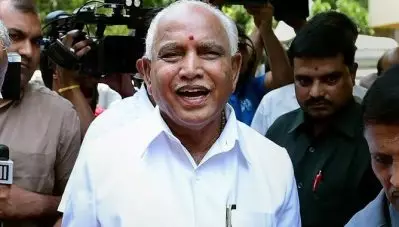ഇടക്കാല തെരഞ്ഞെടുപ്പിലേക്ക് പോകില്ല; 105 പേരുടെ പിന്തുണയില്‍ എന്ത് ചെയ്യാനാകുമെന്ന് പരിശോധിക്കുമെന്ന് യെദ്യൂരപ്പ