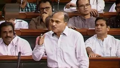 ‘ഒറ്റരാത്രി കൊണ്ട് ഭരണഘടനാ ചട്ടങ്ങള്‍ ലംഘിച്ചു’; കേന്ദ്രനടപടിയെ ചോദ്യം ചെയ്ത് അധിര്‍ രഞ്ജന്‍ ചൗധരി ലോക്‌സഭയില്‍