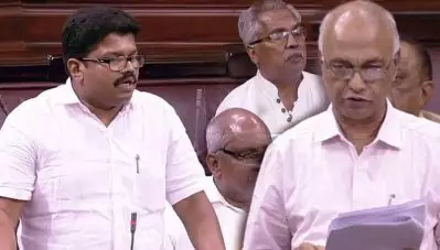 കശ്മീര്‍ പ്രശ്‌നം ചര്‍ച്ച ചെയ്യാനാവശ്യപ്പെട്ട് രാജ്യസഭയില്‍ അടിയന്തരപ്രമേയത്തിന് നോട്ടീസ്; നോട്ടീസ് നല്‍കിയത് എളമരം കരീമും കെ.കെ രാഗേഷും