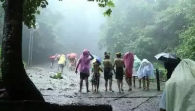 ശ്രീകണ്ഠാപുരം ടൗണ്‍ മുങ്ങുന്നു; ഇരുനില കെട്ടിടങ്ങള്‍ വരെ വെള്ളത്തിനടിയില്‍