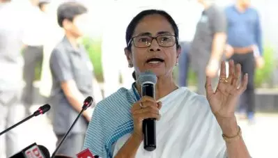 ‘തമ്മില്‍ത്തല്ലിക്കുന്ന രാഷ്ട്രീയം ബംഗാളില്‍ വിലപ്പോവില്ല’ അമിത് ഷായ്ക്ക് മറുപടിയുമായി മമത ബാനര്‍ജി