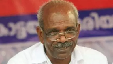 എം.എം മണിയുടെ അകമ്പടി വാഹനം തടസ്സപ്പെടുത്തി അസഭ്യവര്‍ഷം; രണ്ട് ഡി.വൈ.എഫ്.ഐ പ്രവര്‍ത്തകര്‍ അറസ്റ്റില്‍
