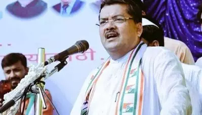 ‘കേന്ദ്രം കോണ്‍ഗ്രസ് സര്‍ക്കാരുകളുടെ കഴുത്ത് ഞെരിക്കുന്നു’; അവകാശങ്ങള്‍ സംരക്ഷിക്കുന്നതിന് പ്രവര്‍ത്തകര്‍ പ്രതിജ്ഞയെടുക്കണമെന്ന് മുകുള്‍ വാസ്‌നിക്