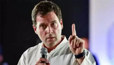 ‘താങ്കളുടെ ക്ഷണം സ്വീകരിക്കുന്നു, ഞങ്ങള്‍ ഉടന്‍ എത്തും’; ജമ്മു കശ്മീര്‍ ഗവര്‍ണര്‍ സത്യപാല്‍ സിങ്ങിന്റെ പരിഹാസത്തിന് അതേനാണയത്തില്‍ രാഹുല്‍ ഗാന്ധിയുടെ മറുപടി