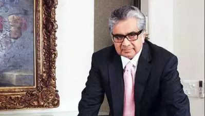 കശ്മീര്‍ പ്രശ്‌നം സുപ്രീം കോടതിയിലെത്തുക തന്നെ ചെയ്യുമെന്ന് ഹരീഷ് സാല്‍വേ; ‘370 വകുപ്പ് റദ്ദാക്കി എന്നത് തെറ്റിദ്ധാരണ’