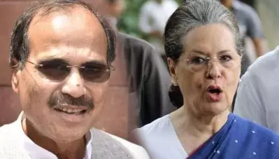 സോണിയാ ഗാന്ധി അദ്ധ്യക്ഷയാവാനുള്ള കാരണം തുറന്ന് പറഞ്ഞ് അധീര്‍ രഞ്ജന്‍ ചൗധരി; ‘കാര്യങ്ങള്‍ മാറുകയാണ്’