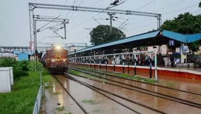 പാലക്കാട്-ഷൊര്‍ണൂര്‍ പാതയില്‍ ട്രെയിന്‍ ഗതാഗതം പുനസ്ഥാപിച്ചു