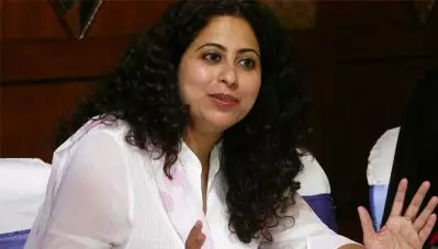 ‘അതെ തേങ്ങാക്കൊല തന്നെ…’; അമിത്ഷായുടെ ഹിന്ദി വാദത്തെ പരിഹസിച്ച് അനിതാ നായര്‍