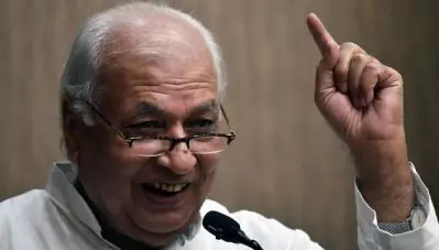 ‘അതിന് നിയമ, ഭരണഘടനാ സാധുതയില്ല; എന്തിനാണ് ഈയാളുകള്‍ ഇതില്‍ ഇടപെടുന്നത്?’ പൗരത്വ നിയമത്തിനെതിരായ കേരളത്തിന്റെ പ്രമേയത്തിനെതിരെ ഗവര്‍ണര്‍