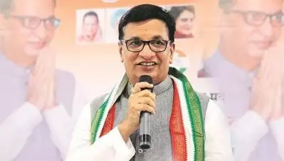 ‘അവര്‍ തര്‍ക്കിക്കുന്നത് അധികാരത്തിനായി’; ശിവസേനയെ പിന്തുണക്കാന്‍ കോണ്‍ഗ്രസിനോ എന്‍.സി.പിക്കോ നീക്കമില്ലെന്ന് ബാലാസാഹേബ് തോറോത്ത്