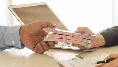 ബാങ്കുകള്‍ ഇനി രാവിലെ 10 മണി മുതല്‍ നാല് മണി വരെ; ഉപഭോക്താക്കള്‍ക്ക് പ്രത്യേക ദിവസങ്ങള്‍