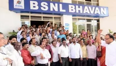ജോലി ഉപേക്ഷിച്ച് പോകാനാണ് ഞങ്ങളോട് പറഞ്ഞത്: മോദി സര്‍ക്കാറിനെതിരെ രൂക്ഷവിമര്‍ശനവുമായി ബി.എസ്.എന്‍.എന്‍ കരാര്‍ തൊഴിലാളികള്‍
