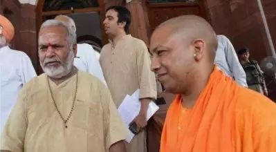 ചിന്മയാനന്ദയ്‌ക്കെതിരായ ലൈംഗികാതിക്രമ പരാതി അന്വേഷിക്കാന്‍ പ്രത്യേക അന്വേഷണ സംഘത്തെ രൂപീകരിക്കണമെന്ന് സുപ്രീംകോടതി