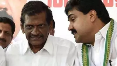 അന്ന് സി.എഫ് തോമസ് പറഞ്ഞു- ‘ജോമോനെ… ഇതുവരെ പാര്‍ട്ടി കാര്യങ്ങള്‍ തീരുമാനിച്ചത് പാര്‍ലമെന്ററി കാര്യസമിതിയാണ്. നിന്നെ രാജ്യസഭാ എം.പിയാക്കിയതും അങ്ങനെയാണ്’; ജോസിനെതിരെ പി.ജെ ജോസഫ്