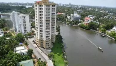 മരടിലെ ഫ്‌ളാറ്റുകളില്‍ കുടിവെള്ള വിതരണവും നിര്‍ത്തി; ഫ്‌ളാറ്റ് പൊളിക്കല്‍ ഒക്ടോബര്‍ 11ന് ആരംഭിക്കും