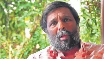 അദ്യം എയിഡ്‌സ് രോഗിയുടെ രക്തം കുത്തിവെച്ചെന്ന് വാദം പിന്നീട് കൈയ്യില്‍ രക്തം തേച്ചന്ന് ; മോഹനന്‍ നായരുടെ വാദങ്ങള്‍ പൊളിഞ്ഞത് ഇങ്ങനെ