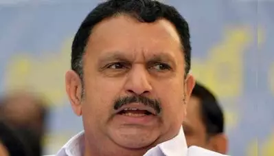 പുരാണത്തിലെ കള്ള സന്യാസി രാവണനാണെങ്കില്‍, കാഷായ വസ്ത്രം ധരിച്ച് ആളെ വെടിവെച്ചു കൊല്ലുന്ന കള്ള സന്യാസിമാരാണ് യോഗിയും കൂട്ടരും : കെ. മുരളീധരന്‍