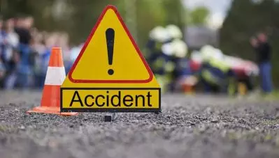 മുംബൈയില്‍ നിന്ന് ഗുജറാത്തിലേക്ക് കാല്‍നടയായി പോയ അതിഥി സംസ്ഥാനത്തൊഴിലാളികള്‍ക്കിടയിലേക്ക് ലോറി പാഞ്ഞുകയറി നാല് മരണം