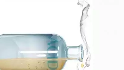 ‘വിവാഹം കഴിച്ചില്ലെങ്കില്‍ രഹസ്യചിത്രങ്ങള്‍ സോഷ്യല്‍മീഡിയയില്‍ പ്രചരിപ്പിക്കുമെന്ന് ഭീഷണി; യുവാവിന്റെ മുഖത്ത് ആസിഡൊഴിച്ച് പെണ്‍കുട്ടി