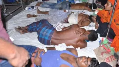 മുഹമ്മദ് നബിയെ അധിക്ഷേപിച്ച് ഫേസ്ബുക്ക് പോസ്റ്റ്: പ്രതിഷേധ സംഘത്തിന് നേരെ പൊലീസ് വെടിവെപ്പ്, 4മരണം