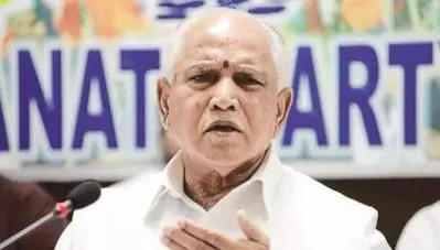 കര്‍ണാടകയില്‍ പോളിംഗ് മന്ദഗതിയില്‍; വിമതരെ വോട്ടര്‍മാര്‍ തള്ളിയെന്ന് കോണ്‍ഗ്രസ്