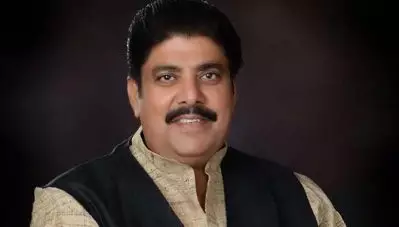 ഹരിയാനയില്‍ ബി.ജെ.പി-ജെ.ജെ.പി സഖ്യത്തിനു പിന്നില്‍ ഈ ധാരണയും? സഖ്യമുണ്ടായി മണിക്കൂറുകള്‍ക്കുള്ളില്‍ ചൗട്ടാലയുടെ പിതാവിന് ജയില്‍മോചനം