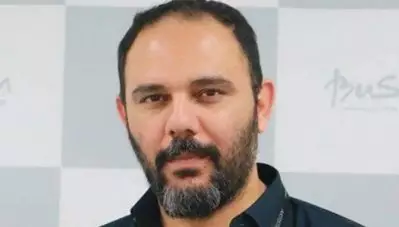 ’13 വര്‍ഷങ്ങള്‍ക്ക് മുന്‍പ് ഞാന്‍ ലൈംഗികാക്രമണത്തിന് ഇരയായി’; മാധ്യമ ഭീമനെതിരെ മീ ടൂ ആരോപണവുമായി സംവിധായകന്‍