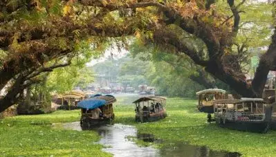 ലോണ്‍ലി പ്ലാനെറ്റിന്റെ ലോകത്തെ മികച്ച പത്തു പട്ടണങ്ങളില്‍ ഇന്ത്യയില്‍ നിന്നുള്ള ഒരേയൊരെണ്ണം കേരളത്തിന് സ്വന്തം