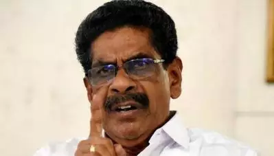 ‘ഇത് ചന്തയല്ലെന്ന് ഓര്‍ക്കണം’; ഉപതെരഞ്ഞെടുപ്പിലെ തോല്‍വിയില്‍ നടക്കുന്ന പഴിചാരലുകളില്‍ പൊട്ടിത്തെറിച്ച് മുല്ലപ്പള്ളി