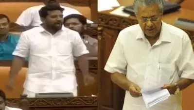 ‘ഒരു ചുക്കും നിങ്ങളെ കൊണ്ട് ചെയ്യാന്‍ കഴിഞ്ഞിട്ടില്ല സാര്‍… ‘; വാളയാര്‍ കേസിലെ പിണറായിയുടെ പഴയ പോസ്റ്റ് നിയമസഭയില്‍ വായിച്ച് ഷാഫി പറമ്പില്‍