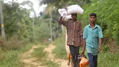 ആദിവാസി വിദ്യാര്‍ത്ഥികളുടെ കൊഴിഞ്ഞുപോക്കുണ്ടെന്ന് സമ്മതിച്ച് മന്ത്രി എ.കെ ബാലന്‍