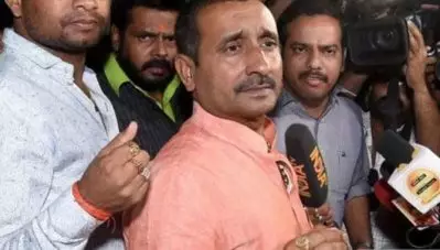 കുല്‍ദീപിന്റെ ലൈംഗികാതിക്രമത്തിന് പിന്നാലെ ഉന്നാവോ പെണ്‍കുട്ടി വീണ്ടും ആക്രമിക്കപ്പെട്ടു; മുന്‍ ബി.ജെ.പി എം.എല്‍.എയുടെ സഹായികളെ പ്രതിചേര്‍ത്ത് സി.ബി.ഐ