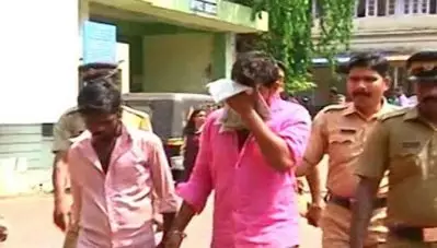 വാളയാര്‍ പീഡന കേസ് വിധിപ്പകര്‍പ്പ് പുറത്ത് ; കൊലപാതകത്തിന് തെളിവില്ല, വെറുതെ വിടാന്‍ പ്രധാനകാരണം മൊഴിമാറ്റം