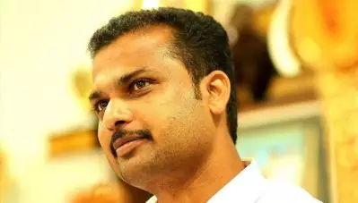 വട്ടിയൂര്‍ക്കാവില്‍ സി.പി.ഐ.എമ്മിന്റെ രഹസ്യ സര്‍വ്വേ; ട്രെന്‍ഡ് അറിയാനാണെന്ന് ഒരു വിഭാഗം നേതാക്കള്‍, തോല്‍പ്പിക്കാന്‍ ശ്രമിക്കുന്ന നേതാക്കളെ തിരിച്ചറിയാനാണെന്ന് മറ്റൊരു വിഭാഗം