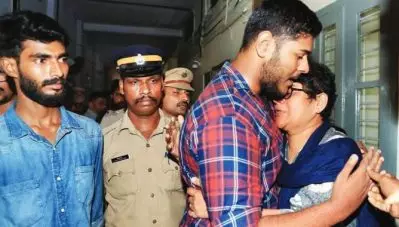 യു.എ.പി.എ കേസ് : പ്രതികളില്‍ ഒരാളെ അഞ്ച് വര്‍ഷമായി നിരീക്ഷിക്കുന്നതായി പൊലീസ്
