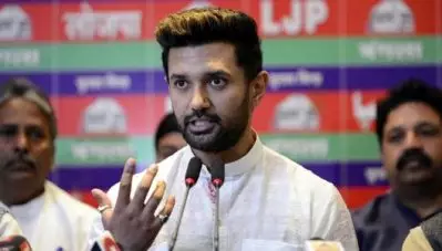 സ്വന്തം രാഷ്ട്രീയ നേട്ടത്തിനായി ദളിതര്‍ക്കിടയില്‍ വിഭാഗീയത സൃഷ്ടിച്ചയാളാണ് നിതീഷ്; ചിരാഗ് പാസ്വാന്‍
