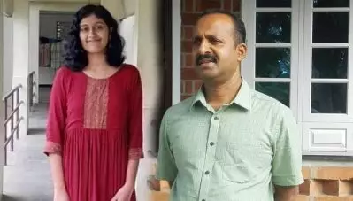 ‘പുസ്തകശേഖരം കണ്ട് വിസ്മയിച്ചിട്ടുണ്ട്; ആ സമയത്തെ ലോക ക്ലാസിക്കുകളിലൂടെ അവള്‍ കടന്നുപോകുന്നുണ്ടായിരുന്നു’; ഐ.ഐ.ടിയില്‍ ആത്മഹത്യ ചെയ്ത ഫാത്തിമയുടെ അധ്യാപകന്റെ കുറിപ്പ്