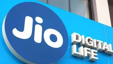 ഐഡിയക്കും എയര്‍ടെല്ലിനും പുറമേ ജിയോയും പണിതന്നു; ഉടന്‍ നിരക്ക് വര്‍ധിപ്പിക്കുമെന്ന് പ്രഖ്യാപനം