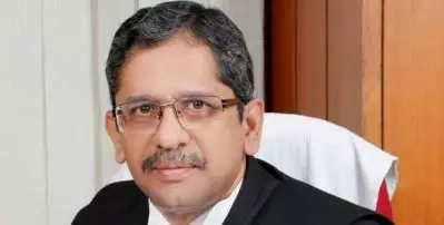 ‘ഇവിടെ ആകാശം മാത്രമാണു പരിധി’; മഹാരാഷ്ട്രാ ഹരജിയില്‍ വാദം കേള്‍ക്കവെ ജസ്റ്റിസ് രമണ നടത്തിയ നിരീക്ഷണങ്ങള്‍ ഇവയാണ്