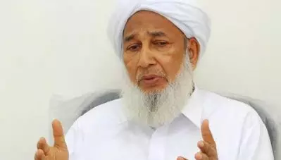 റമദാന്‍ കാലത്തെ ദാനധര്‍മ്മങ്ങളില്‍ ഒരു പങ്ക് മുഖ്യമന്ത്രിയുടെ ദുരിതാശ്വാസ നിധിയിലേക്ക് നല്‍കണമെന്ന് കാന്തപുരം;’ദുരിതാശ്വാസ നിധിയിലേക്ക് സംഭാവന നല്‍കേണ്ടെന്ന് പറയുന്നത് എന്തടിസ്ഥാനത്തിലാണെന്ന് മനസ്സിലാവുന്നില്ല’