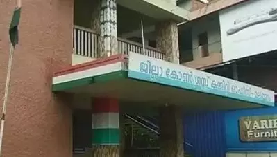 തട്ടികൊണ്ടുപോയ കോണ്‍ഗ്രസ് നേതാവിനെ അക്രമികള്‍ വഴിയില്‍ ഉപേക്ഷിച്ചു.