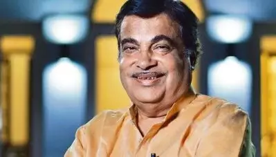‘ബി.ജെ.പി ഗഡ്കരിയെ തഴയുന്നതെന്തിന്?’; അദ്ദേഹത്തെ ഏല്‍പിച്ചാല്‍ മഹാരാഷ്ട്രയില്‍ രണ്ടുമണിക്കൂറിനുള്ളില്‍ തീരുമാനമാകുമെന്ന് ആര്‍.എസ്.എസിനോട് ശിവസേന പ്രവര്‍ത്തകന്‍