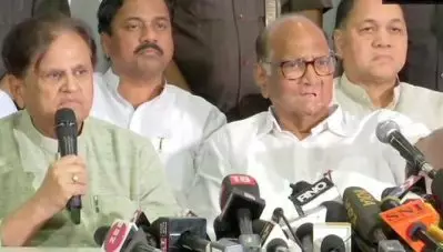 ‘ഞങ്ങള്‍ക്ക് ധൃതിയില്ല’; കോണ്‍ഗ്രസുമായി ചര്‍ച്ചകള്‍ നടത്തി ശിവസേനയെ പിന്തുണക്കുന്ന കാര്യത്തില്‍ തീരുമാനമെടുക്കുമെന്ന് ശരത് പവാര്‍