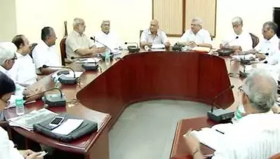 കൊവിഡ് ബാധ: കേരളത്തിന്റെ പ്രവര്‍ത്തനങ്ങള്‍ മാതൃകാപരം, കേന്ദ്രം പരാജയമെന്നും സി.പി.ഐ.എം പൊളിറ്റ് ബ്യുറോ